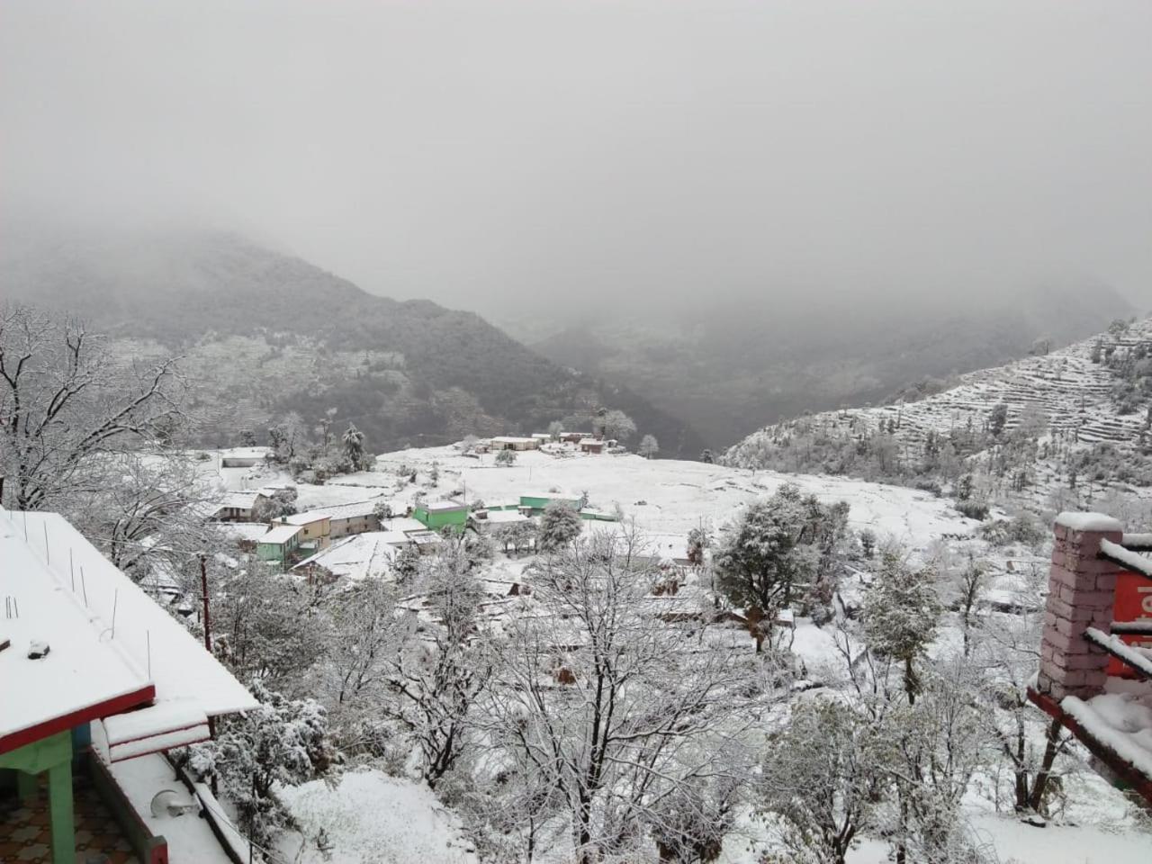 Hotel Mountain View Sari Экстерьер фото